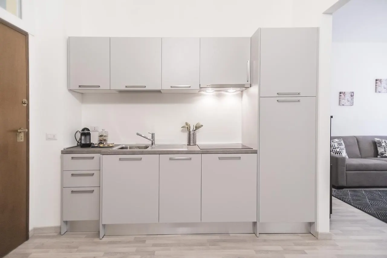 Hemeras Boutique Homes - City Center Design Flats Milan